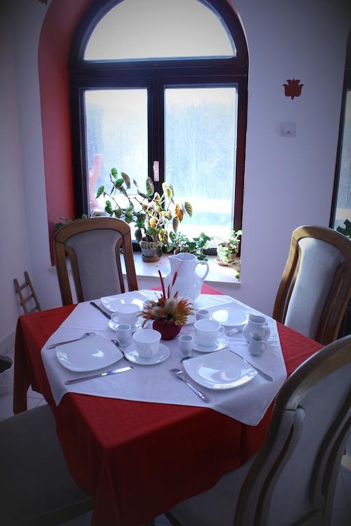 Hotel Tivoli Sovata Buitenkant foto