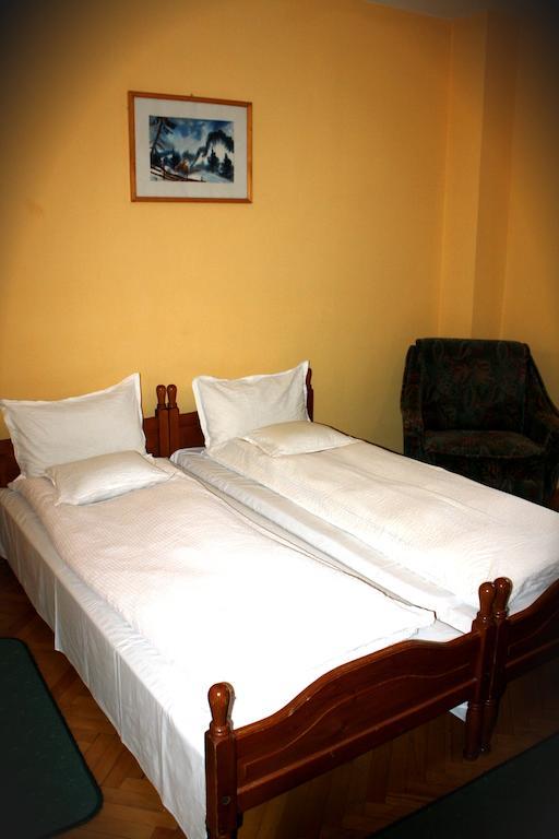 Hotel Tivoli Sovata Buitenkant foto